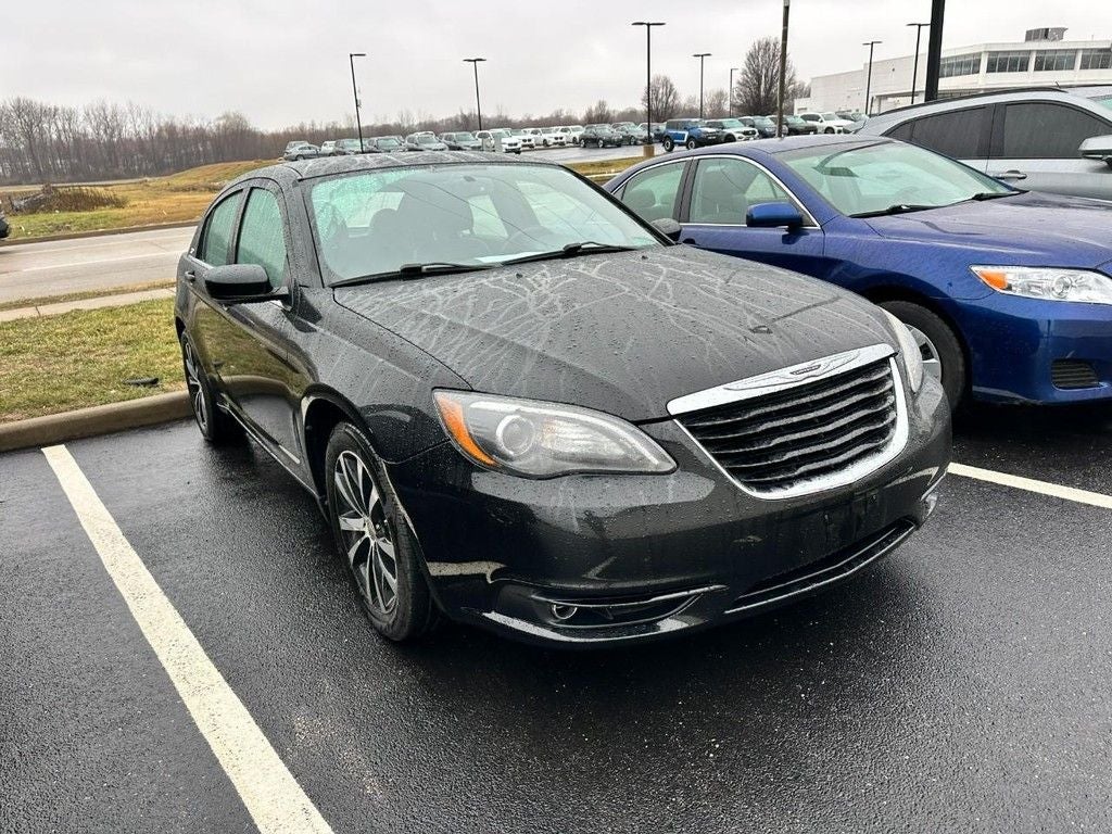 2011 Chrysler 200 S