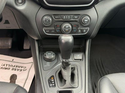 2022 Jeep Cherokee Latitude Lux