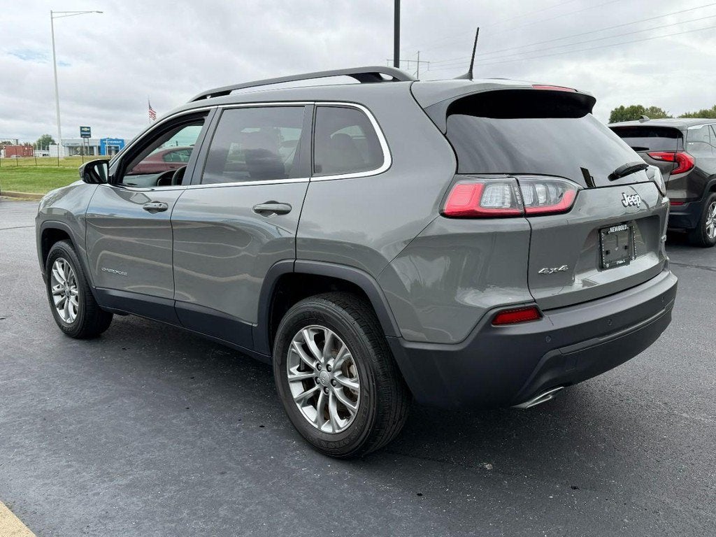 2022 Jeep Cherokee Latitude Lux