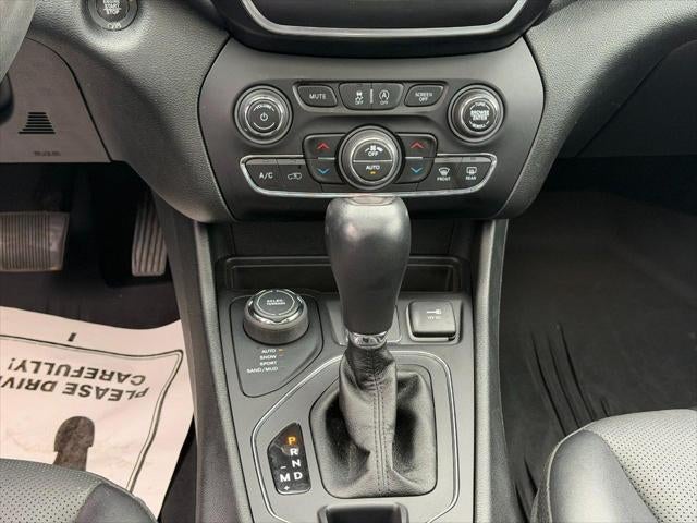 2022 Jeep Cherokee Latitude Lux