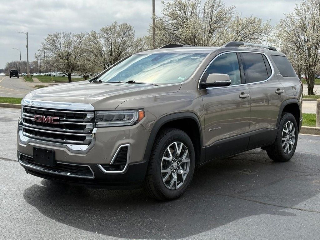 2023 GMC Acadia SLT