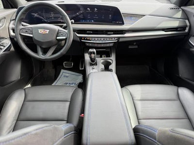 2024 Cadillac XT4 Sport