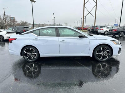 2023 Nissan Altima 2.5 SR