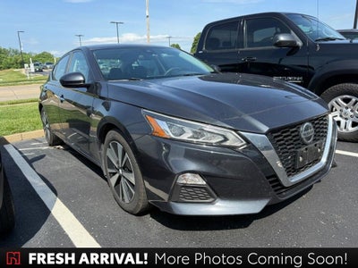 2022 Nissan Altima 2.5 SV
