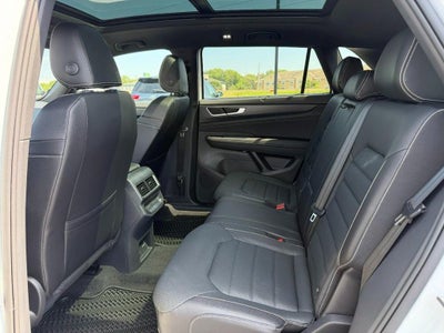 2024 Volkswagen Atlas Cross Sport 2.0T SEL R-Line