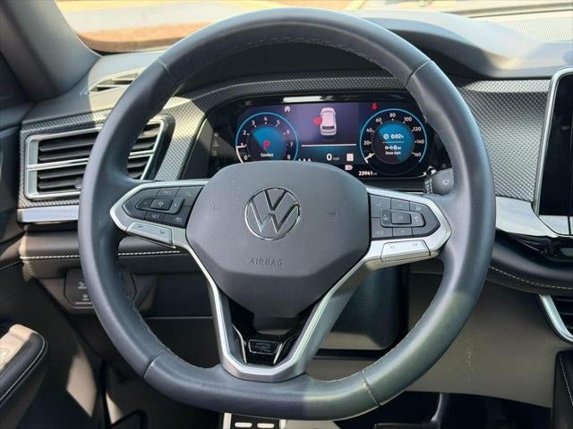 2024 Volkswagen Atlas Cross Sport 2.0T SEL R-Line