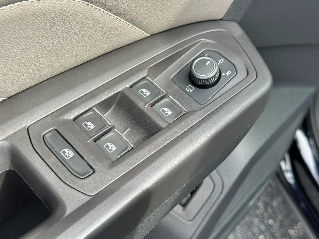 2023 Volkswagen Atlas 3.6L V6 SEL Premium R-Line