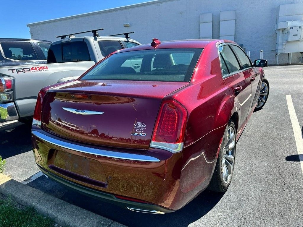 2021 Chrysler 300 Touring