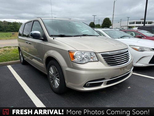 2014 Chrysler Town & Country Touring-L