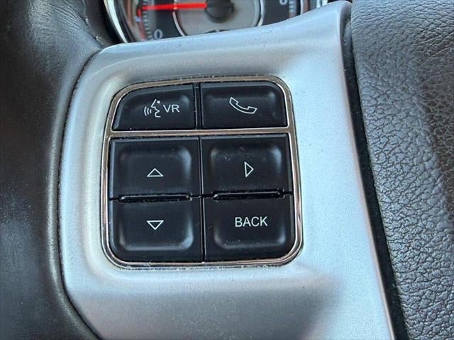2014 Chrysler Town & Country Touring-L