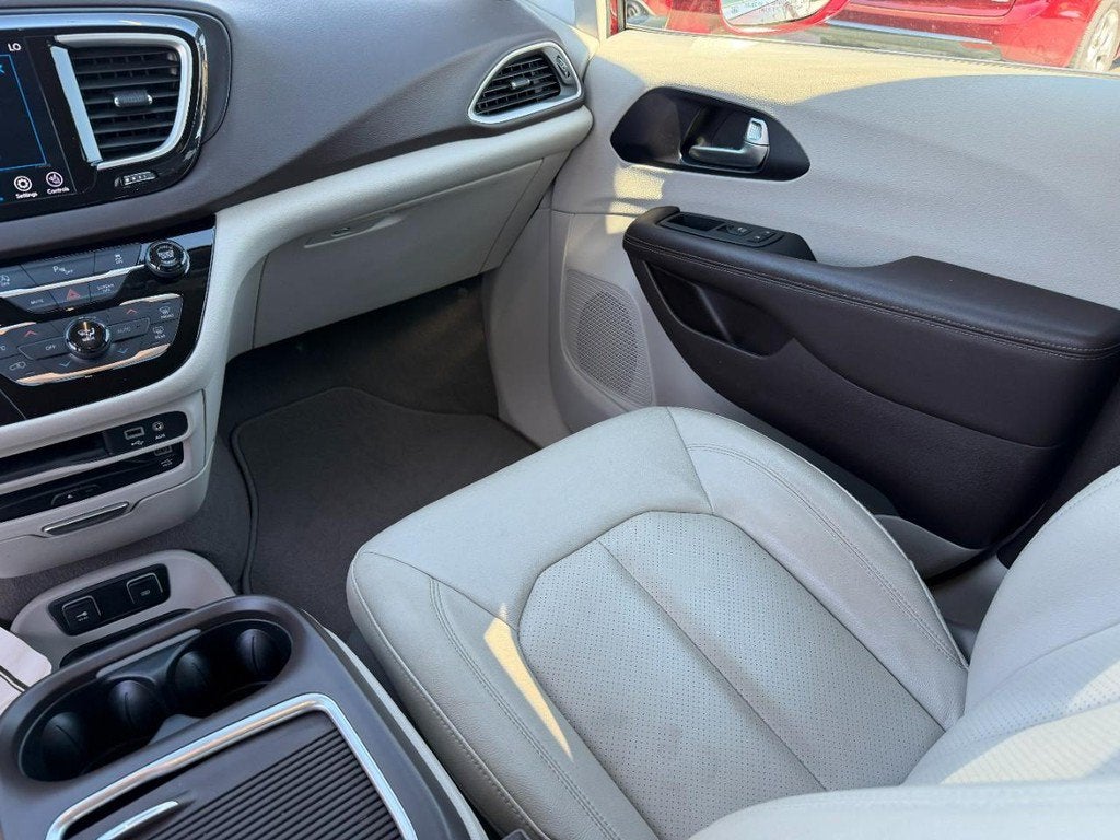 2020 Chrysler Pacifica Touring L Plus
