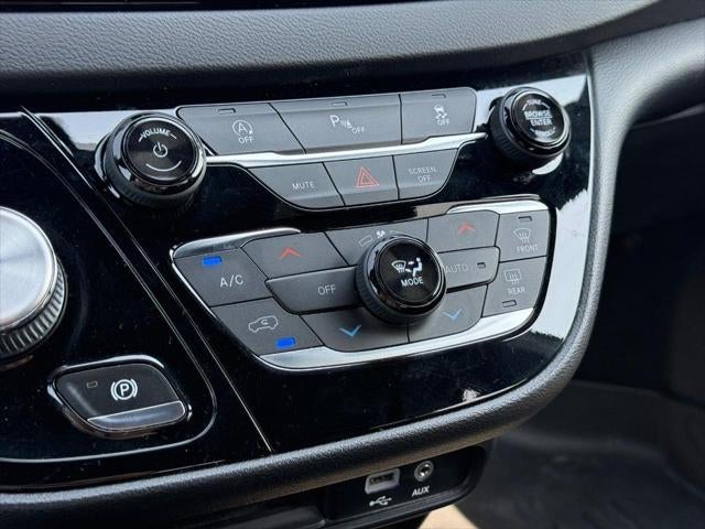 2020 Chrysler Pacifica Touring