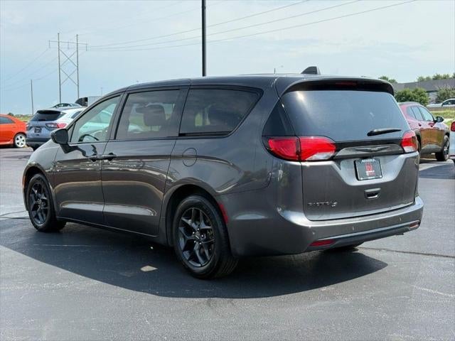 2020 Chrysler Pacifica Touring