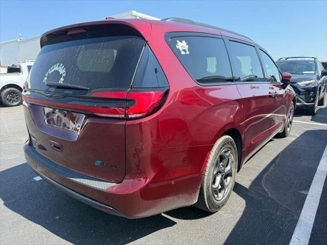 2021 Chrysler Pacifica Hybrid Limited