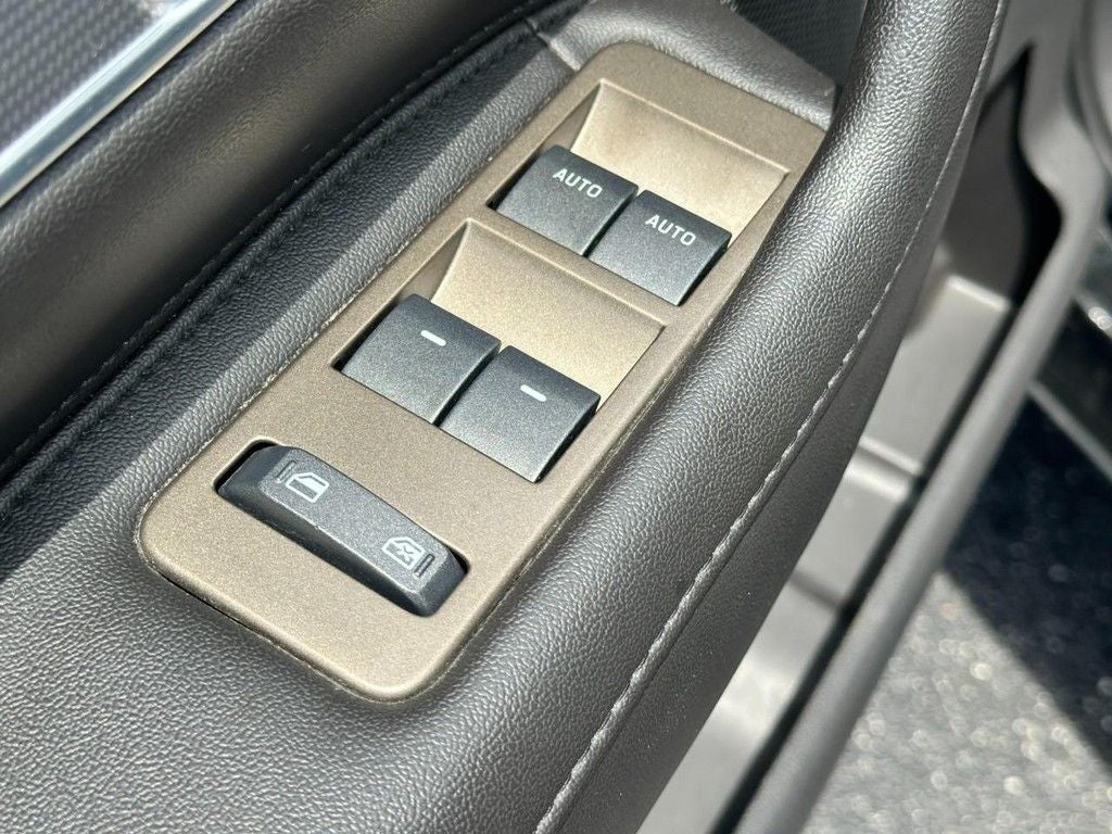 2015 Lincoln MKX Base