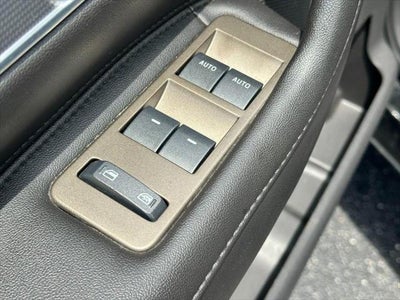 2015 Lincoln MKX Base