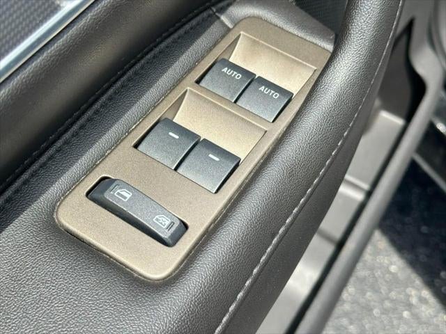 2015 Lincoln MKX Base