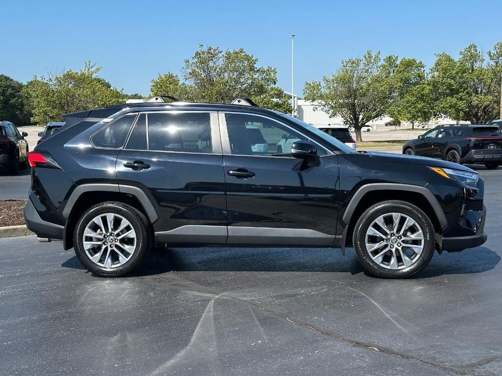 2022 Toyota RAV4 XLE Premium