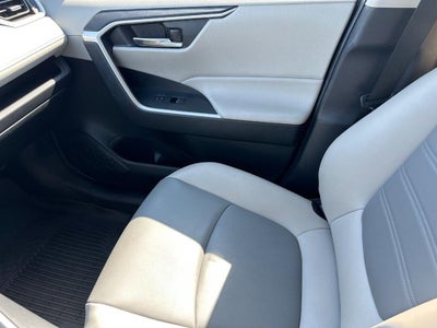 2022 Toyota RAV4 XLE Premium