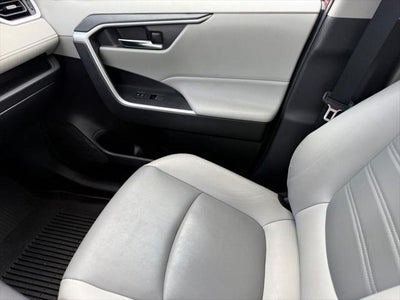 2022 Toyota RAV4 XLE Premium