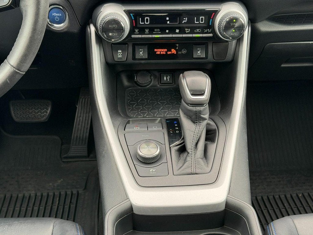 2019 Toyota RAV4 Hybrid XSE