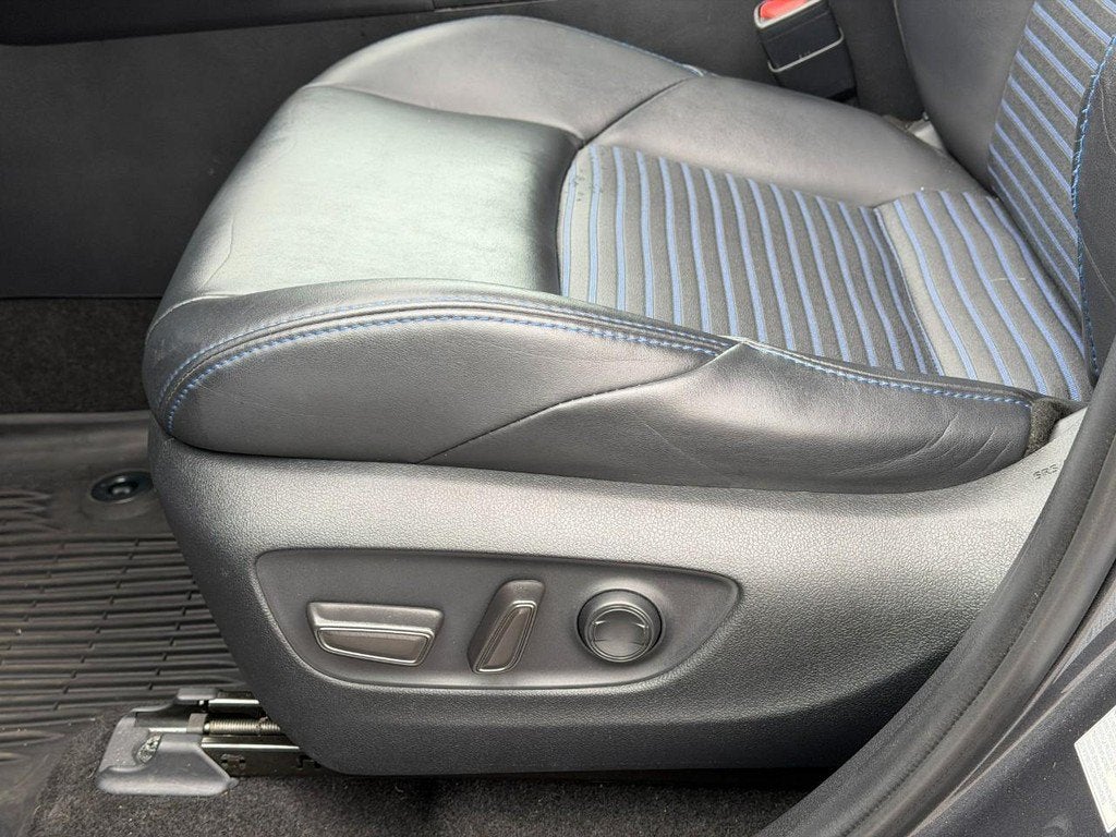 2019 Toyota RAV4 Hybrid XSE