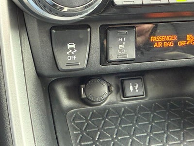 2019 Toyota RAV4 Hybrid XSE