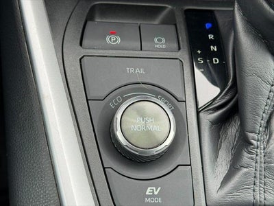 2019 Toyota RAV4 Hybrid XSE