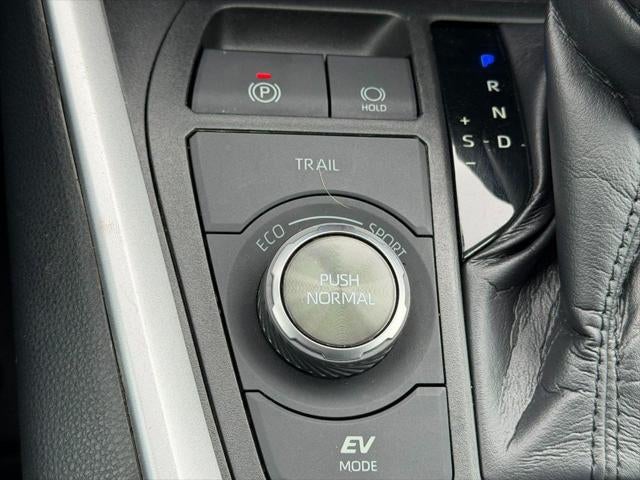2019 Toyota RAV4 Hybrid XSE