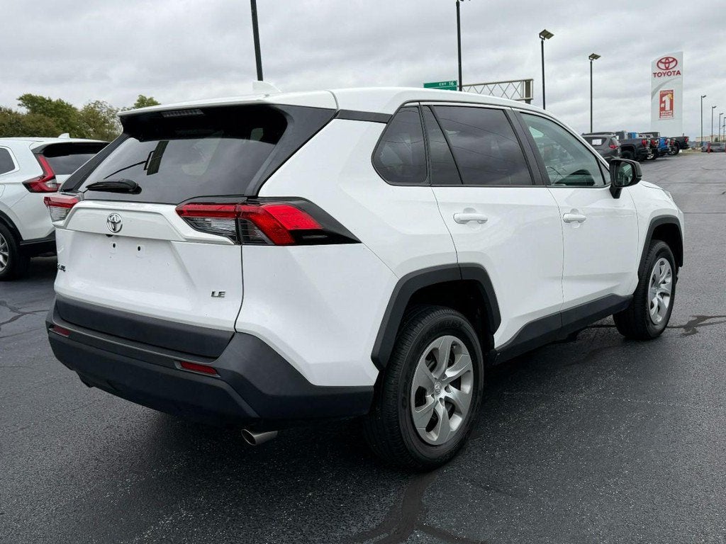 2023 Toyota RAV4 LE