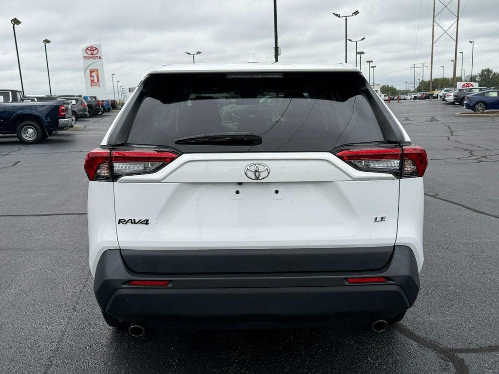 2023 Toyota RAV4 LE