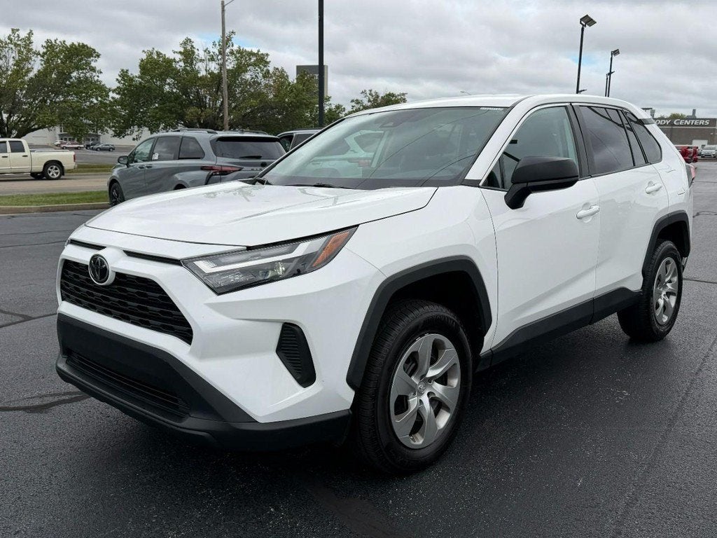 2023 Toyota RAV4 LE