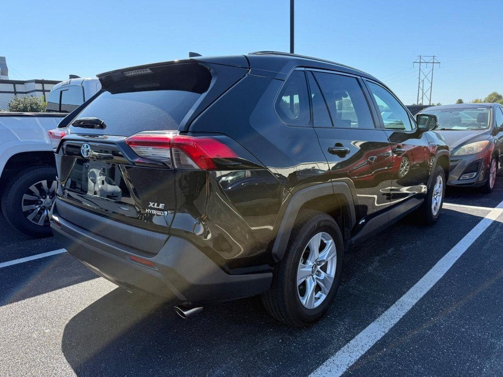 2019 Toyota RAV4 Hybrid XLE