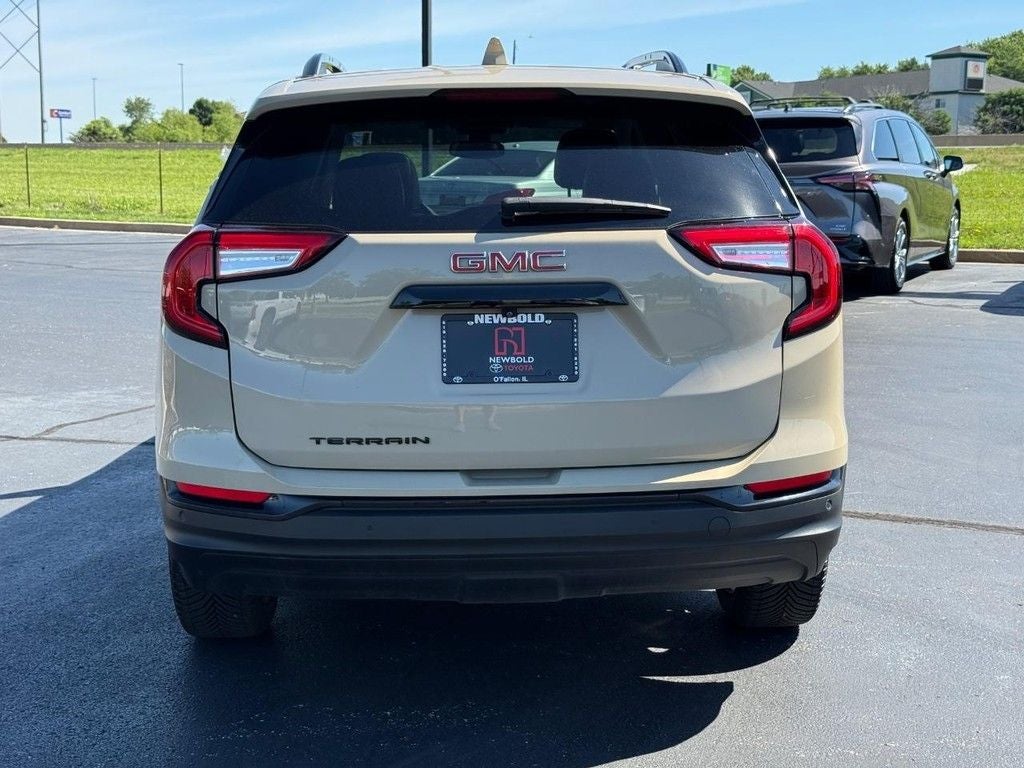 2023 GMC Terrain SLT