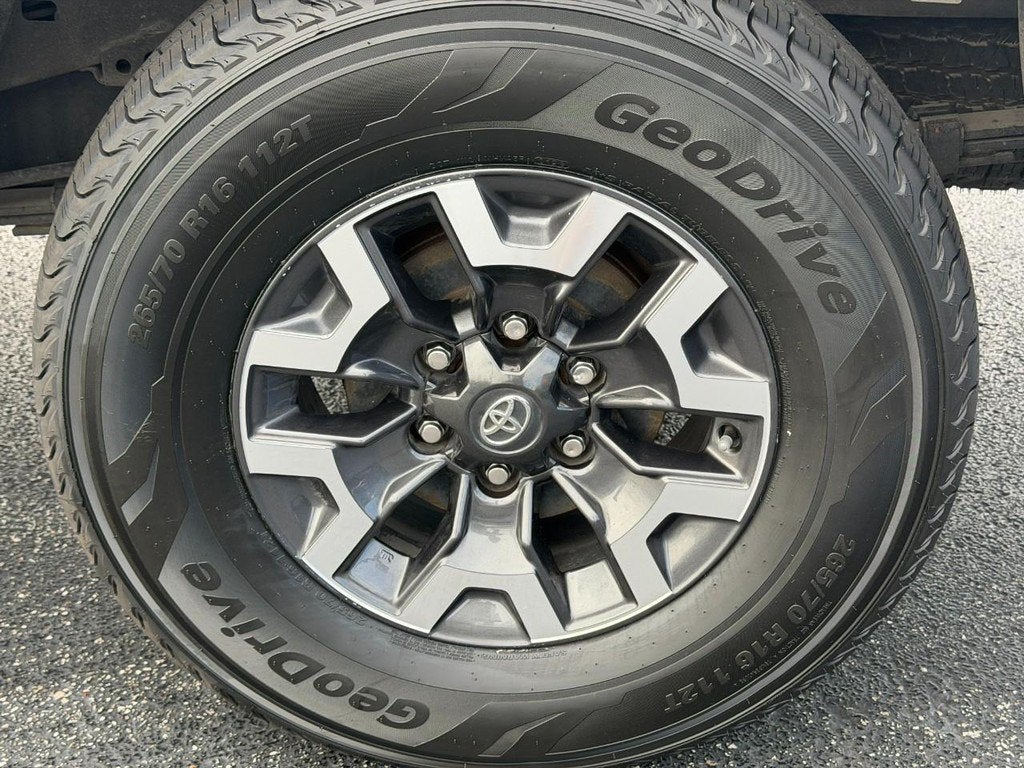 2023 Toyota Tacoma TRD Off-Road V6