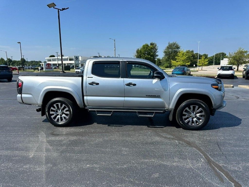 2022 Toyota Tacoma Limited V6