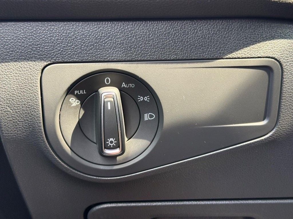2022 Volkswagen Tiguan 2.0T SEL R-Line