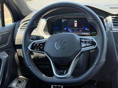 2022 Volkswagen Tiguan 2.0T SE R-Line Black