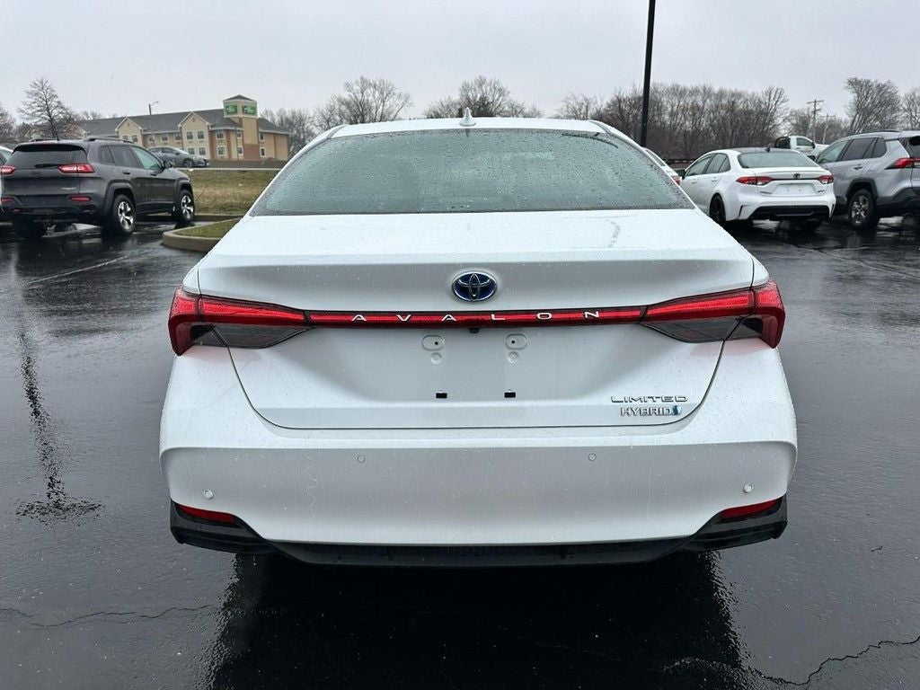 2019 Toyota Avalon Hybrid Limited