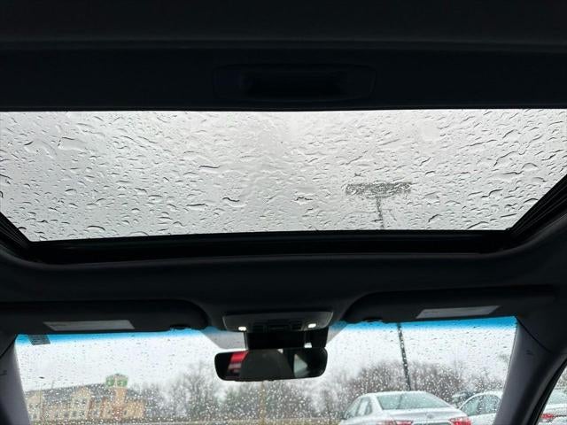 2019 Toyota Avalon Hybrid Limited