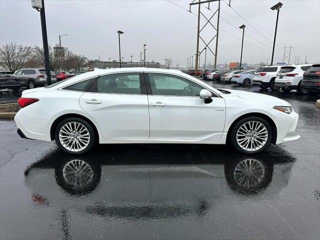 2019 Toyota Avalon Hybrid Limited