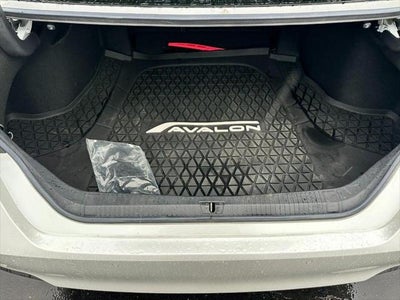 2019 Toyota Avalon Hybrid Limited