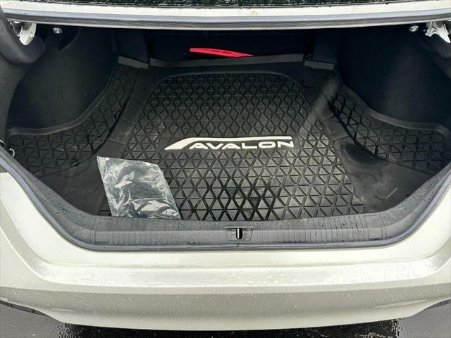 2019 Toyota Avalon Hybrid Limited