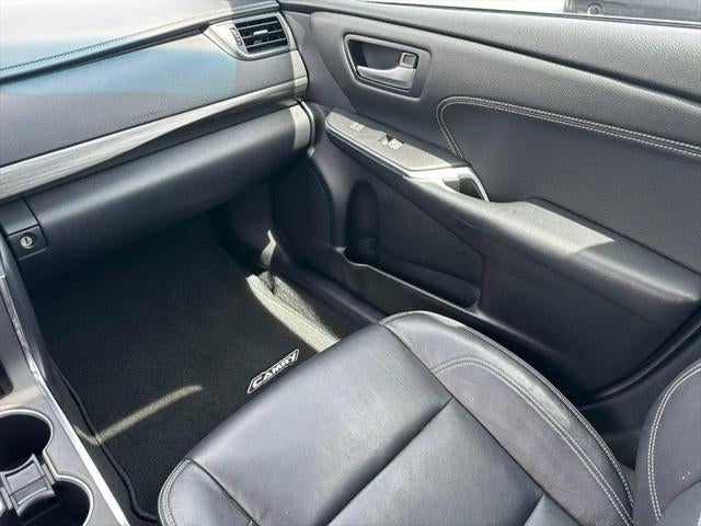 2016 Toyota Camry Hybrid XLE