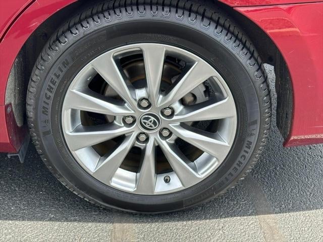 2016 Toyota Camry Hybrid XLE