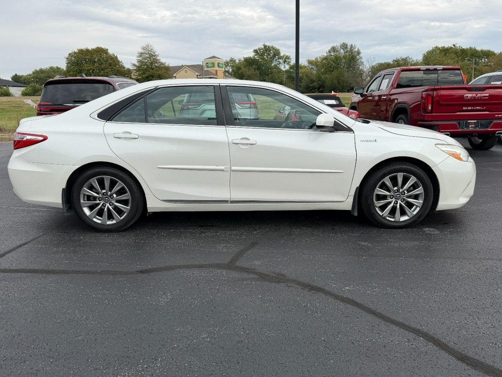 Used 2016 Toyota Camry XLE Hybrid with VIN 4T1BD1FK5GU197774 for sale in O'Fallon, IL