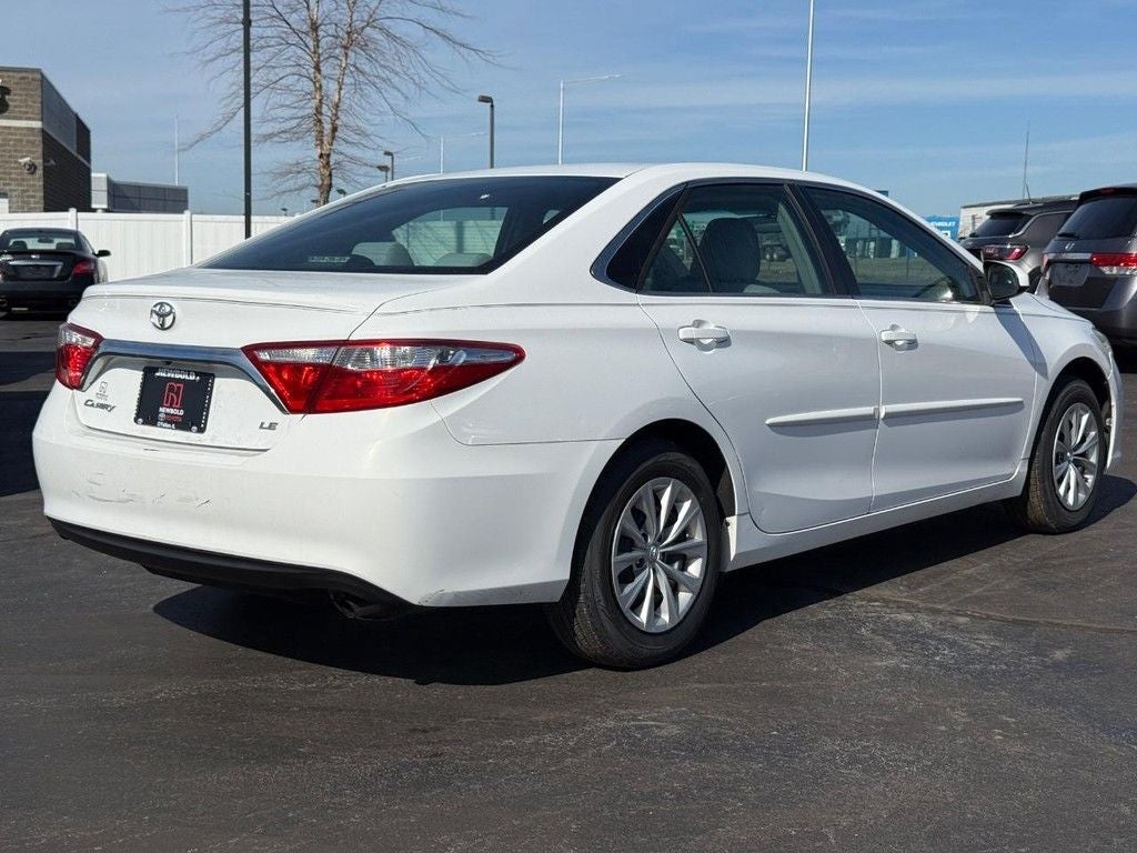 2017 Toyota Camry LE