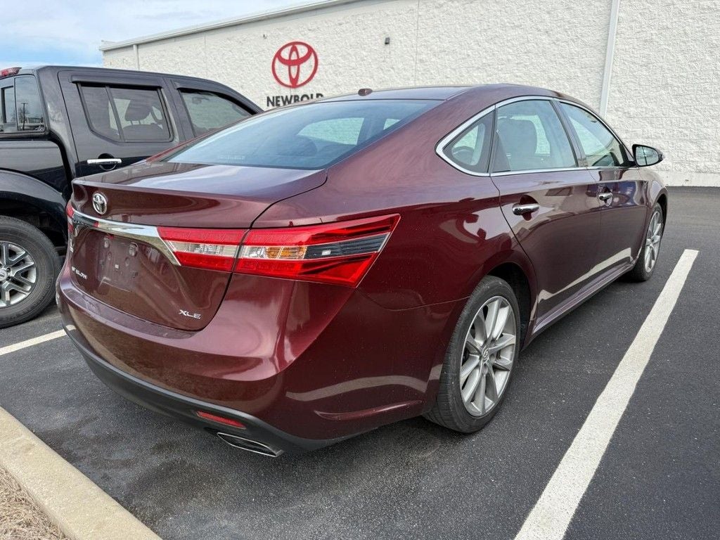 Used 2014 Toyota Avalon XLE with VIN 4T1BK1EB4EU132600 for sale in O'Fallon, IL