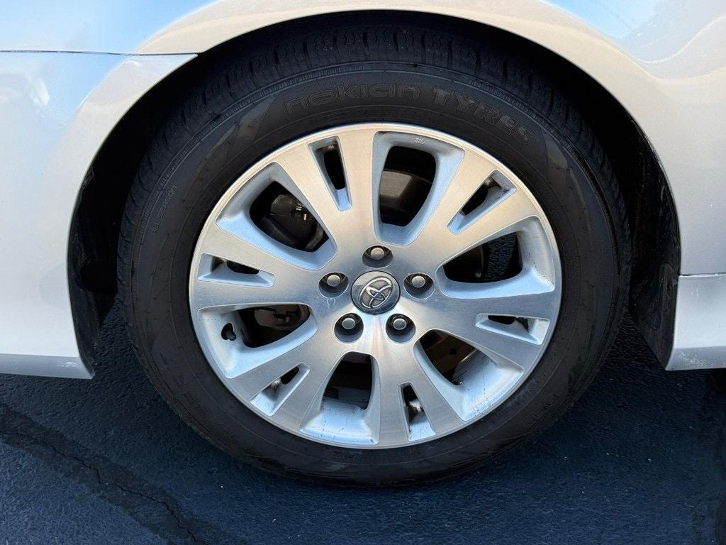 2011 Toyota Avalon Base