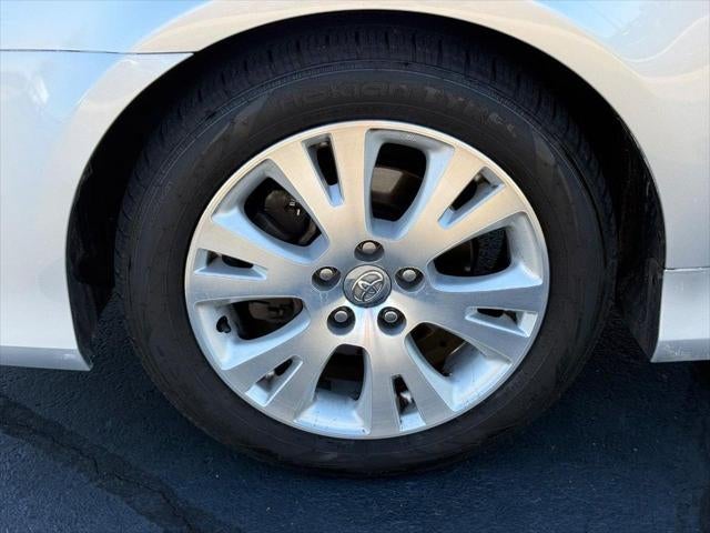 2011 Toyota Avalon Base